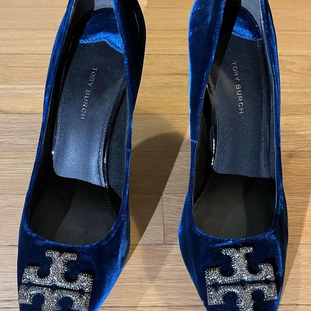 Tory Burch Blue Velvet Heels with Silver Emblem